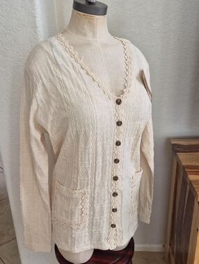 Vasco Vtg. Natural Cotton Button Up Sweater